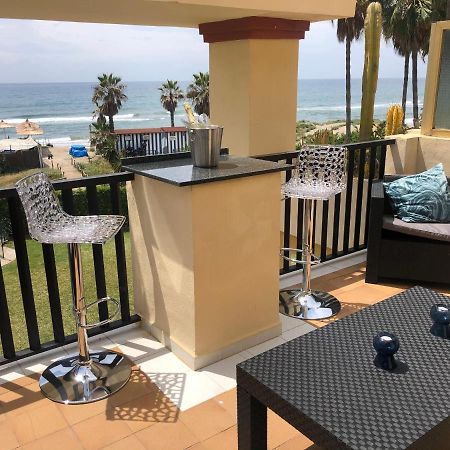 Beachfront Apartment - Sea Views - Marbella Zewnętrze zdjęcie