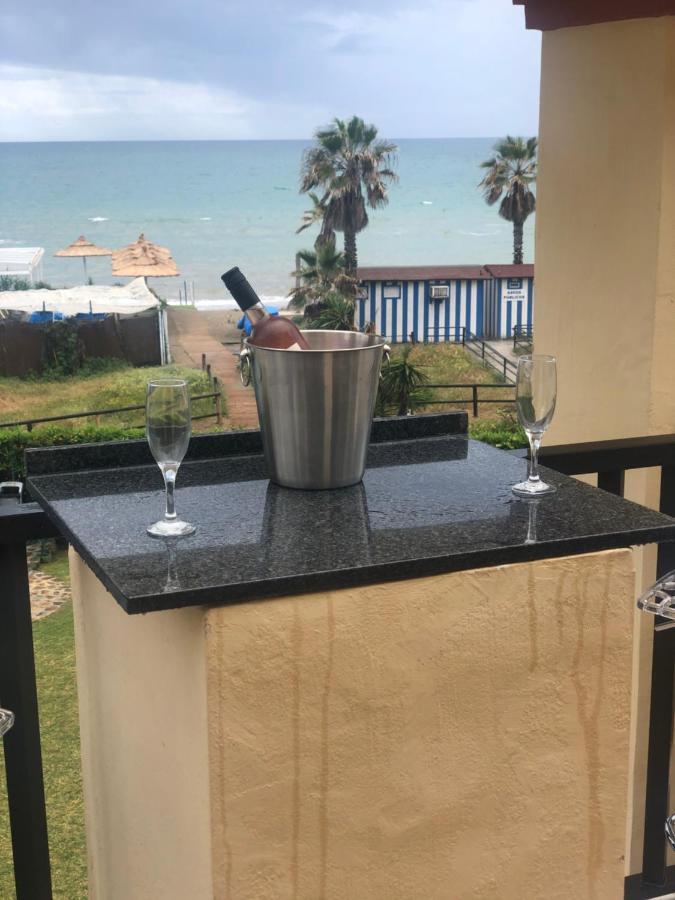 Beachfront Apartment - Sea Views - Marbella Zewnętrze zdjęcie