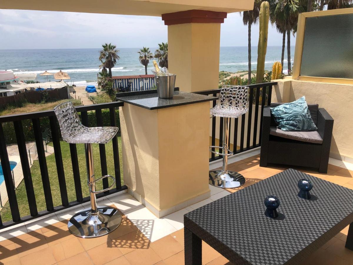 Beachfront Apartment - Sea Views - Marbella Zewnętrze zdjęcie