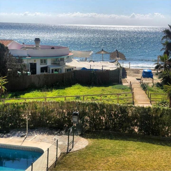 Beachfront Apartment - Sea Views - Marbella Zewnętrze zdjęcie