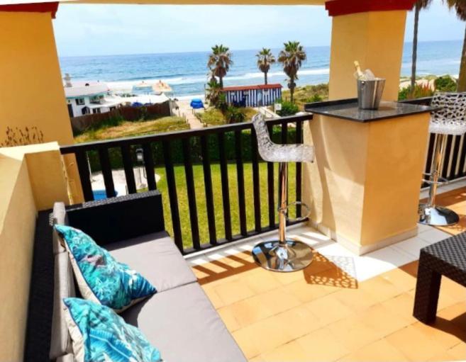 Beachfront Apartment - Sea Views - Marbella Zewnętrze zdjęcie